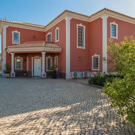 Roja- Pe Sleeps 8 With Pool Air Con And Wifi Olhos de Agua (Albufeira)