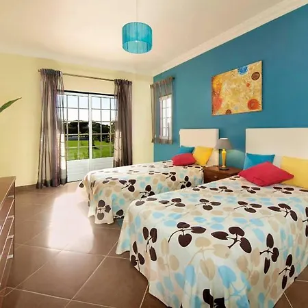 Roja- Pe Sleeps 8 With Pool Air Con And Wifi Vila *